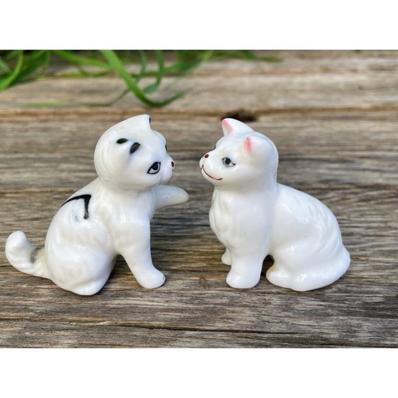 Vintage Pair Bone China Cat and Dog White Figurines Knick Knacks - Picture 5 of 9